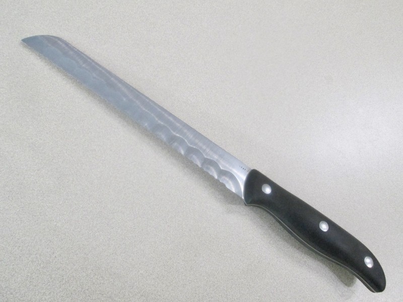 VERY NICE 8" BREAD KNIFE-FREE SHIP IN USA