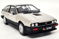 Solido 1/18 Alfa Romeo GTV6 Silver Metallic 1984 Diecast Scale Model Car