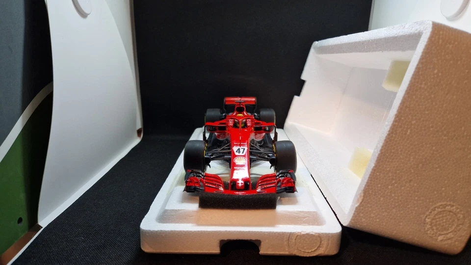 BBR 211847 # Ferrari SF71H No.47 F1 Test Fiorano 2021 " Mick Schumacher " 1:18 - Image 2 of 4
