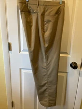 Under Armor Khaki Men’s Pant Stretch Flex Loose 42 / 30 Tan Tech Comfort Leisure