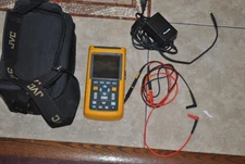 fluke 123 industrial scopmeter 20 mhz