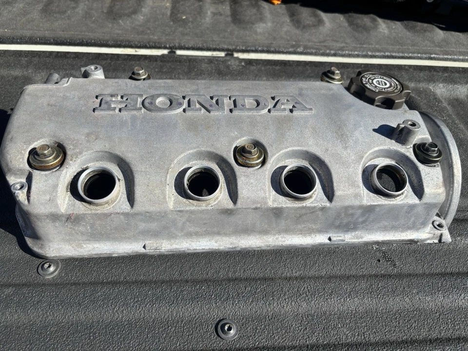 92-00 Honda Civic D16y7 D16y8 D16z6 Valve Cover & Bolts OEM - Image 4 of 4