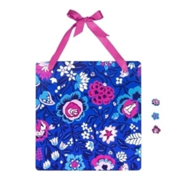 Vera Bradley Bloom Berry Magnet Memo Board with Magnets College Dorm Room New - Image 3 of 4