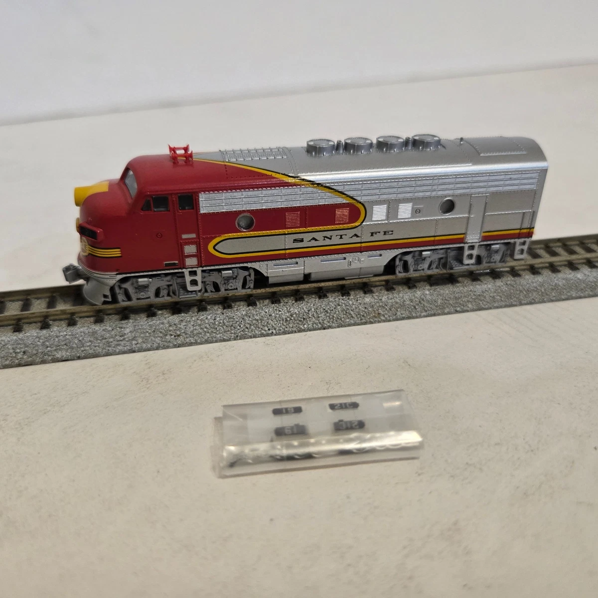 Kato F3 In N Scale Model Railroad Locomotives for sale | eBay