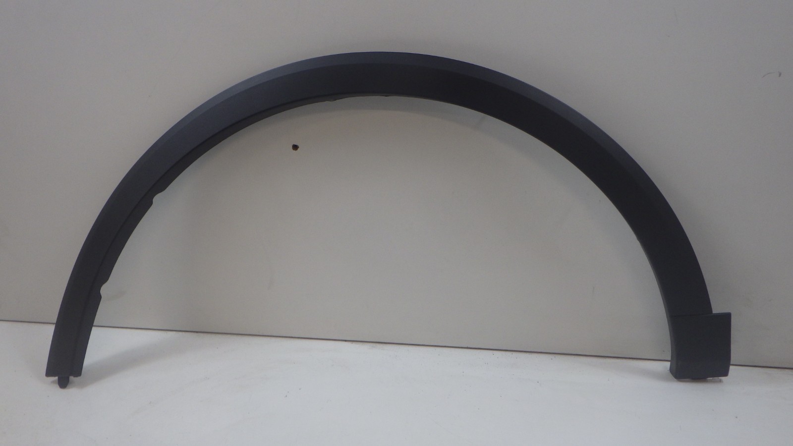 MG ZS arch trim front left genuine new 10252367