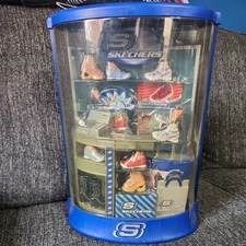 NEW Barbie My Scene Mall Maniacs Skechers Shoe Store Playset Sealed