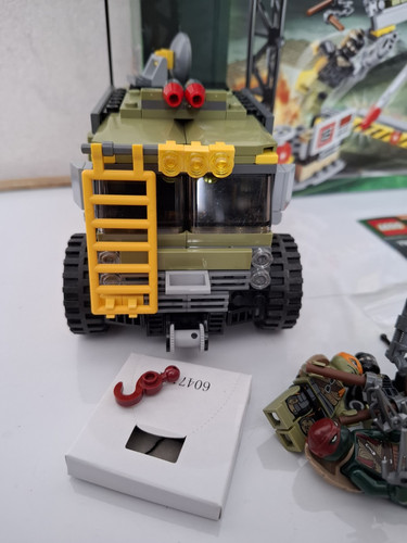 Lego 79115 Teenage Mutant Ninja Turtles Set Van Takedown Complete Box & Figures - Picture 6 of 21