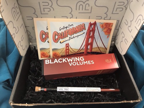 12 + 1 NOS BlackWing 746 Golden Gate Bridge Bleistifte + Postkarten + Zylinder + Box