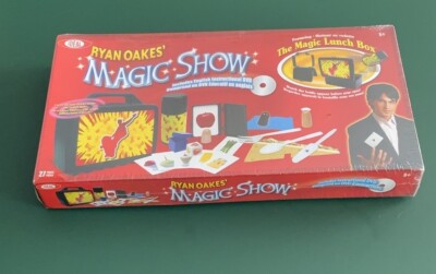 Ideal Ryan Oakes 101-Trick Magic Show Magic Lunch Box Set and