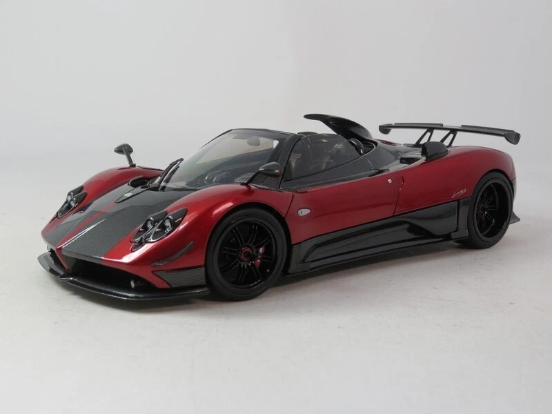 Almost Real Pagani Zonda Cinque Roaster Rosso Dubai 2009 1/18 850612001 - Immagine 2 di 4