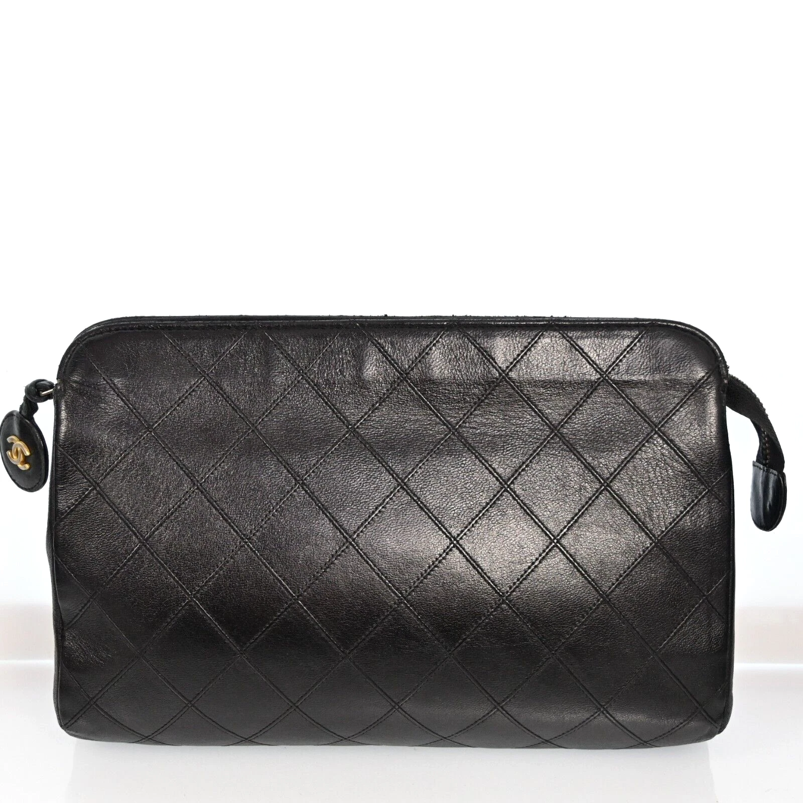 AUTH CHANEL Matelasse Pouch bag Black Leather Auth J3057CO704
