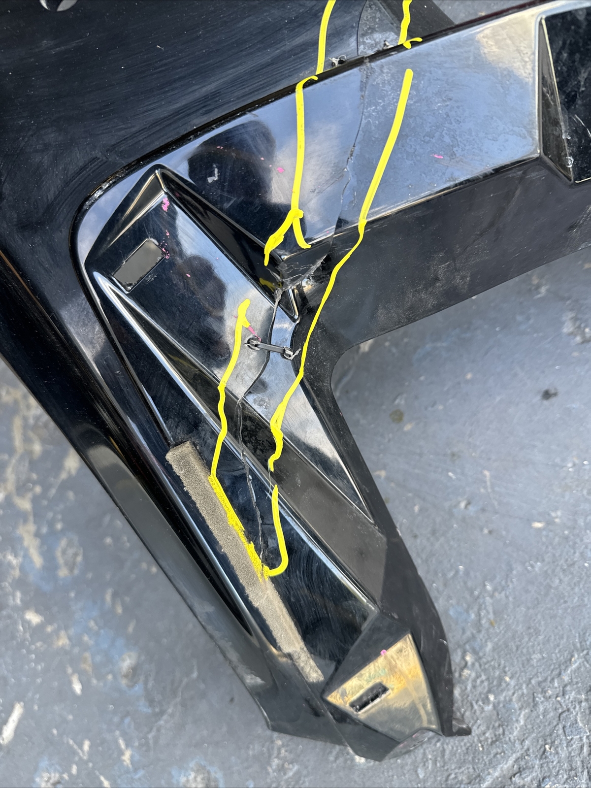 2016 2017 2018 2019 2020 MCLAREN 570S REAR BUMPER COVER OEM 13A3726CP Damaged