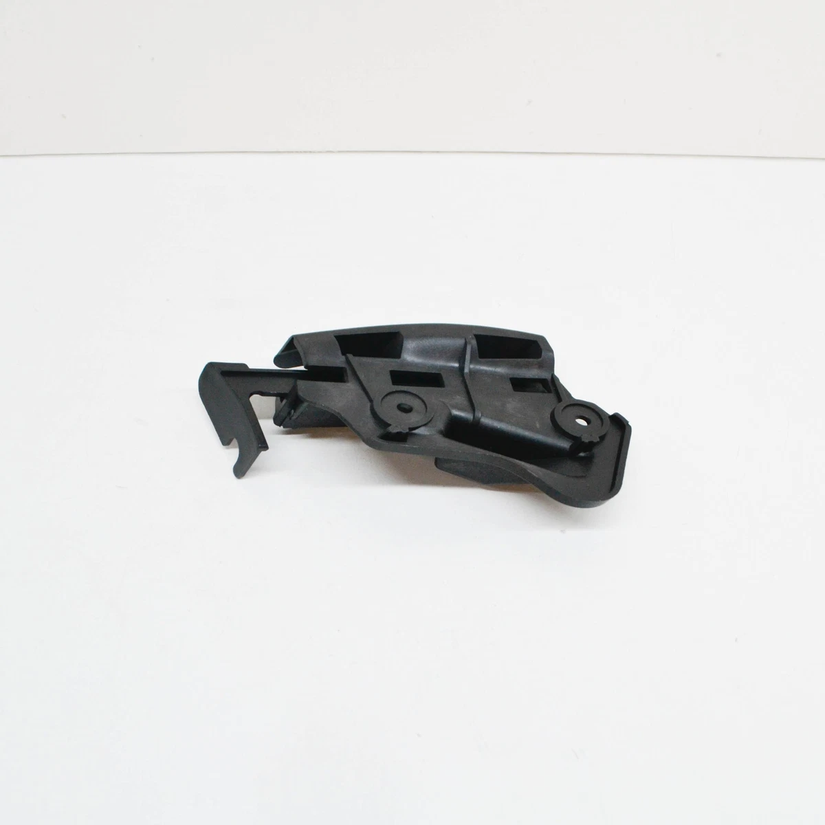 VOLKSWAGEN GOLF PLUS Front Left Bumper Bracket 5M0807049 NEW 