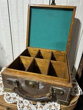 Estuche de cartucho de escopeta victoriano o eduardiano de cuero y latón