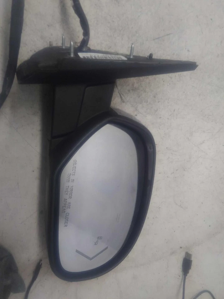 Used Right Door Mirror fits: 2012 Chevrolet Tahoe Power w/turn signal w/o wide l Foto 4 de 4