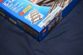 LEGO City 7937 TRAIN STATION 361 Pieces New in sealed box