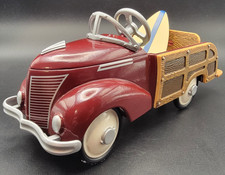 Hallmark Kiddie Car Classic 1939 Garton Ford Station Wagon Diecast Pedal Car