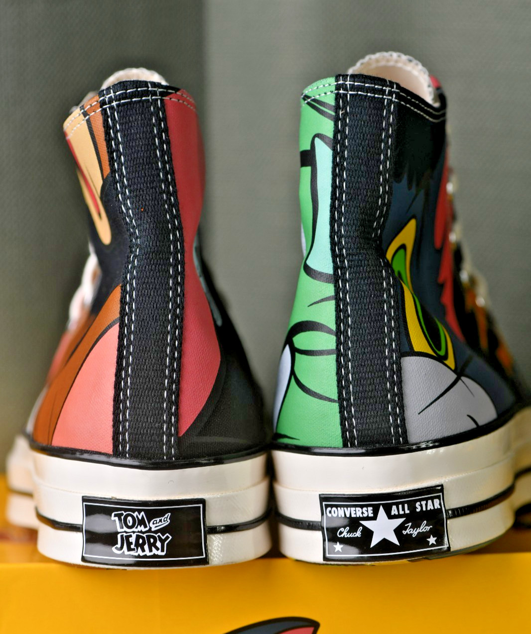 Size: 11 Men/13 Women | Converse All Star Chuck Taylor 70 "Tom & Jerry" thumbnail 8