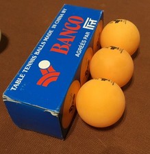 BOITE BANCO *** AVEC 3 BALLES