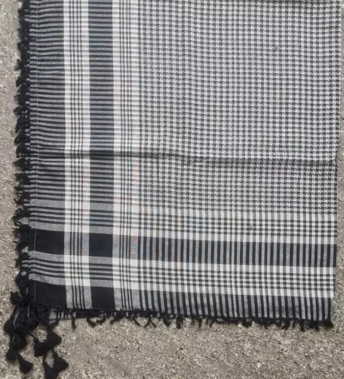 Palestinian Style Shemagh Keffiyeh Scarf for Head and Neck in Polyester-image