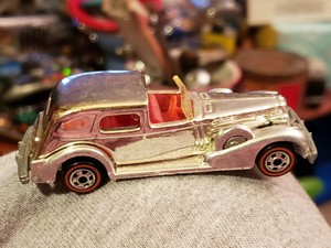hot wheels 35 classic caddy 1981
