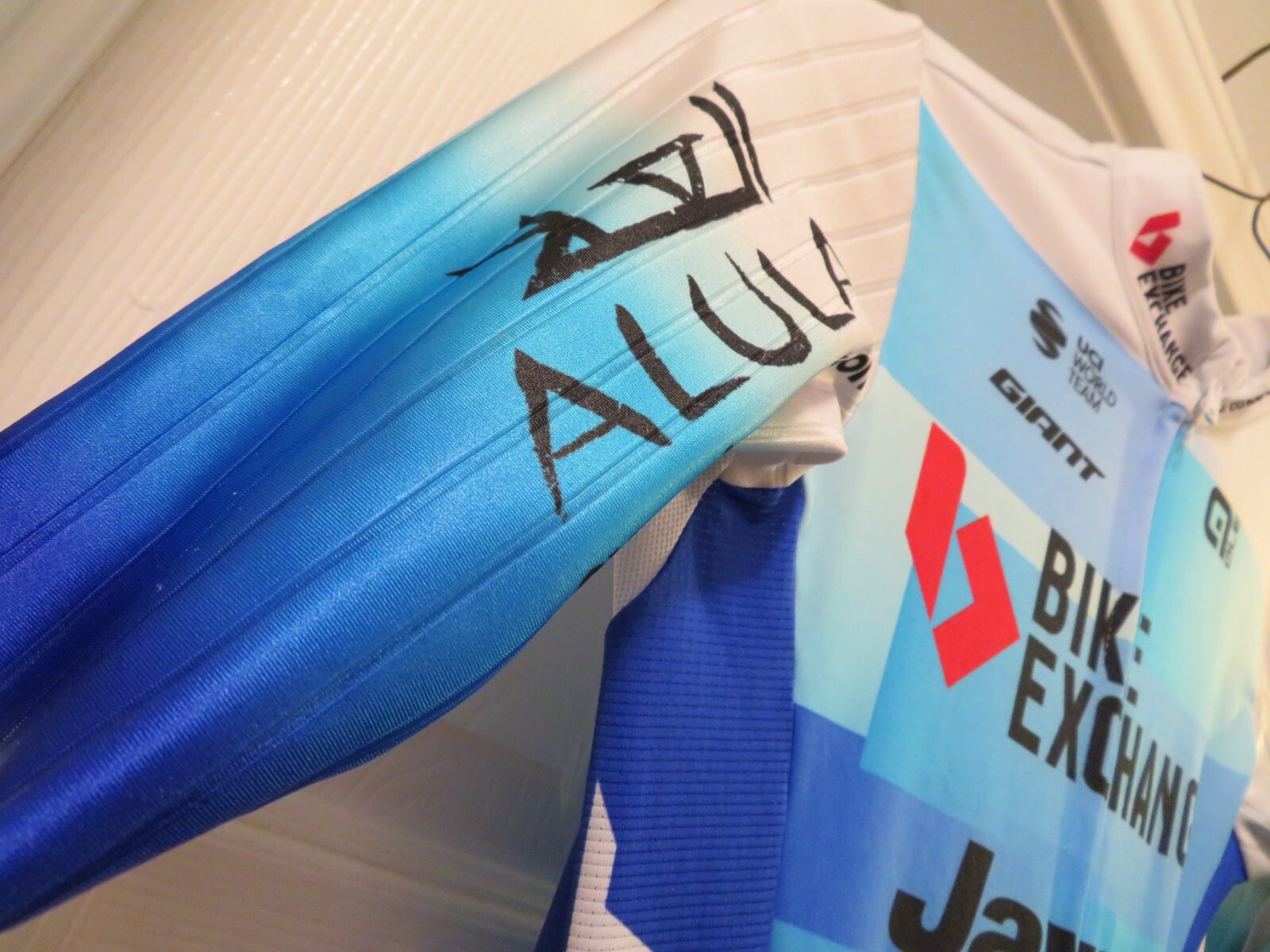 ALE Team Bike Exchange Jayco Alula Pro Cycling Team Aero Road Race Suit