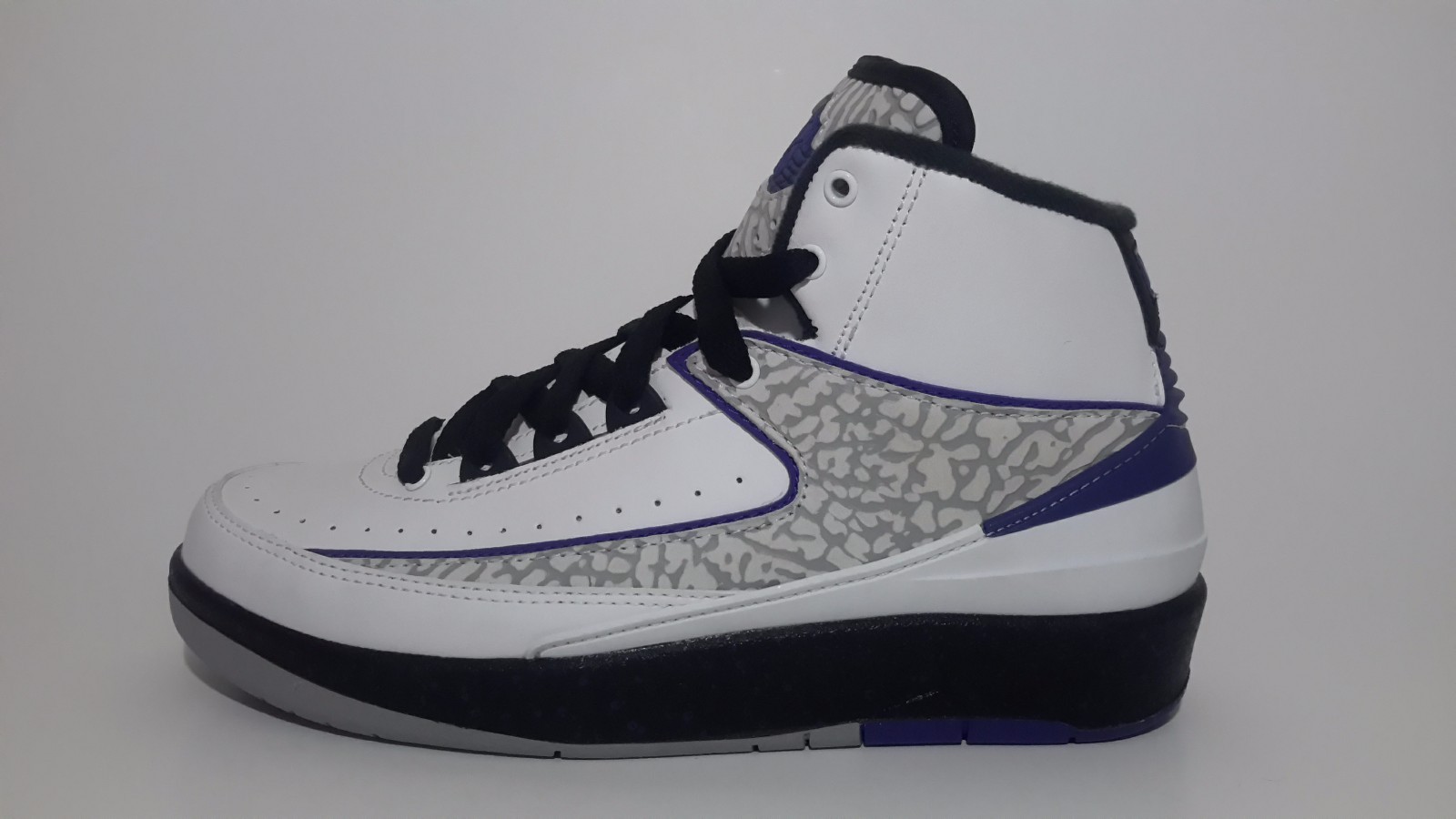 jordan retro 2 black