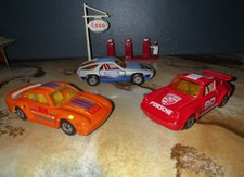 Lot 3 Matchbox Lesney Superfast 3 Porsche Turbo red /charcoal base- 928-959-VG 