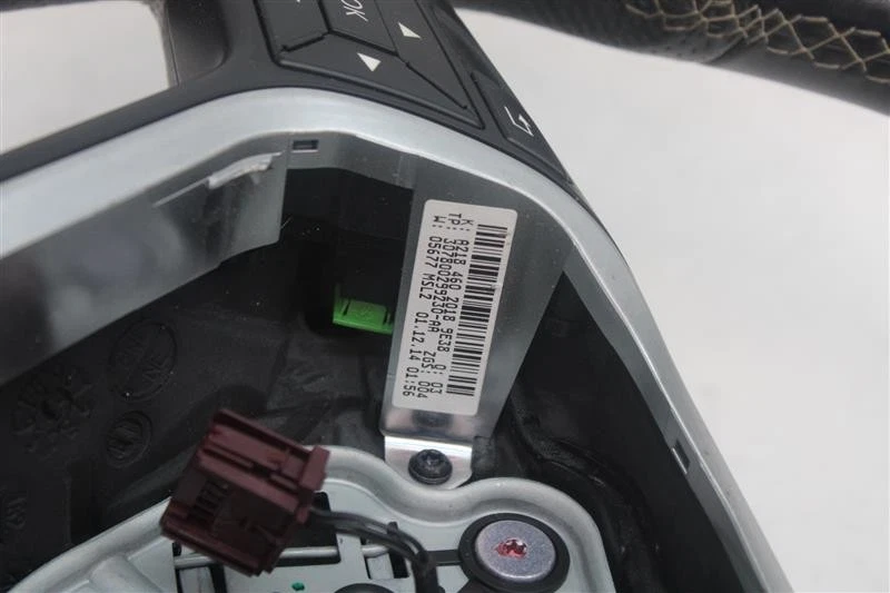 Volante Mercedes-Benz GLA250 GLA45 2015 15 2184602018 1302602 Foto 3 de 4