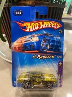Hot Wheels 2005 First Editions X-Raycers #54 4/10 '69 Chevelle Trans Yellow