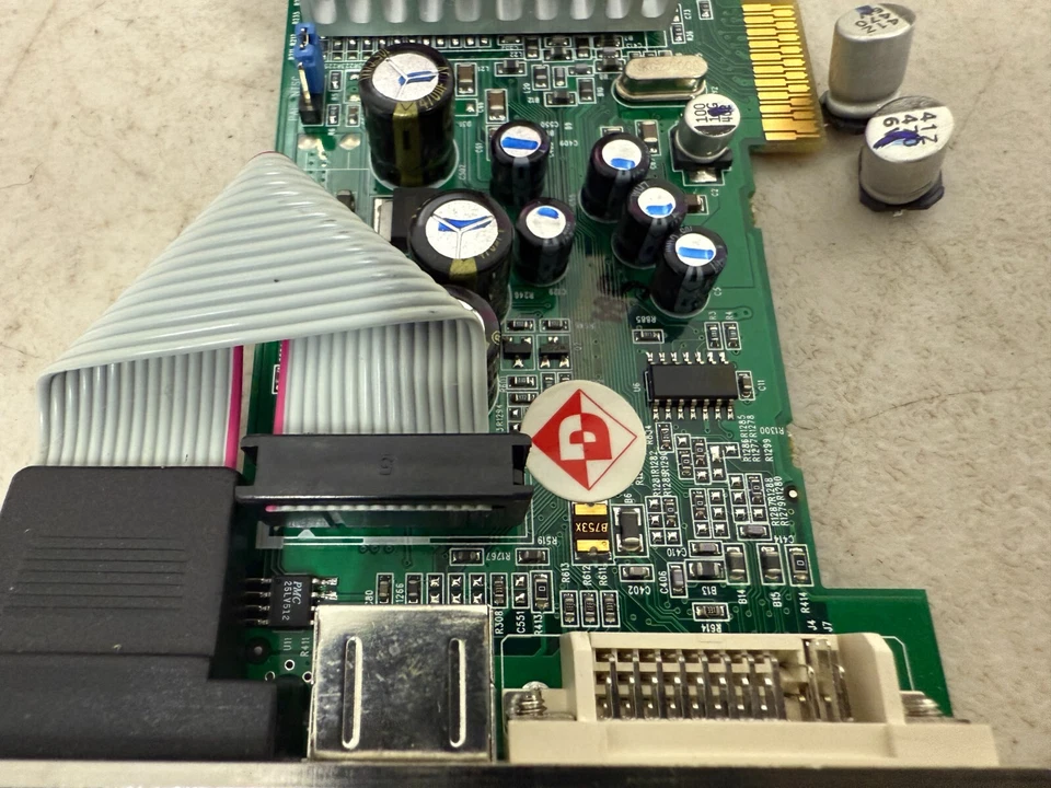 TARJETA GRÁFICA DIAMOND STEALTH S80 RADEON 9200SE 128 MB DDR S80AGP Foto 3 de 4