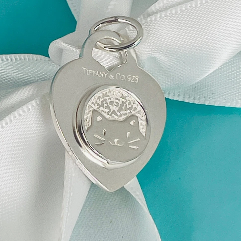 Dije o colgante personalizado adornado Tiffany plata gato corazón etiqueta Foto 2 de 4