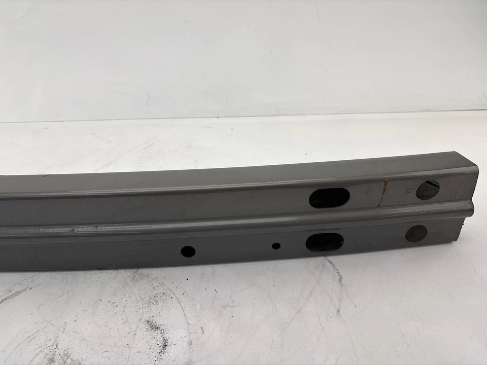 Barra de impacto de refuerzo de parachoques trasero Chevrolet Equinox 2010-2017 OEM Foto 2 de 4