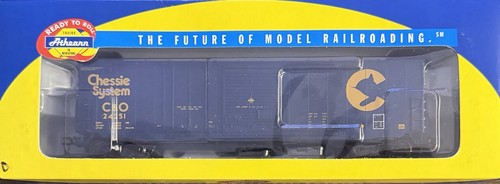 Coche caja puerta combinada escala HO Athearn 50’. C&O #24251. | Condition: New