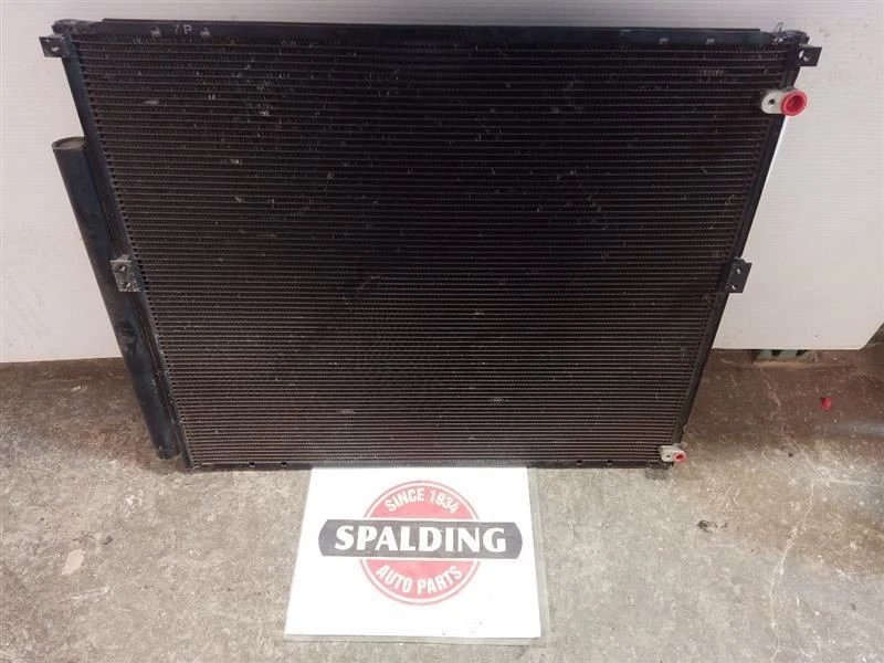 Condensador de aire acondicionado Toyota FJ Cruiser 9358382 2012 Foto 2 de 4