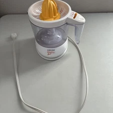 Black & Decker 32 oz. Citrus Juicer White # CJ625 - Pre-owned 