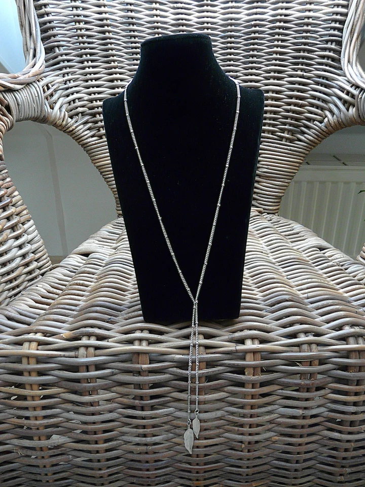 Esprit - Wunderschöne lange Y-Kette mit Feder-Anhänger silberfarben Modeschmuck - Bild 2 von 4