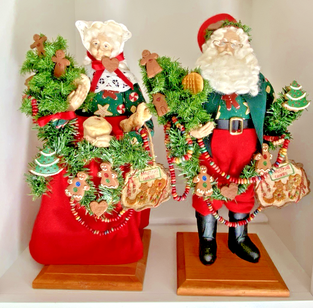 Lynn Haney Gingerbread Santa & Mrs. Claus 6198 & 6199 Signed Set