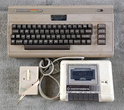 VTG Commodore 64 Console Keyboard Home Computer BR98YV-64 W/ Cassette!
