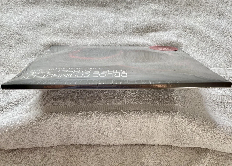 BRUCE SPRINGSTEEN HAMMERSMITH ODEON LONDON ‘75 4LP VINYL SET-SEALED-MINT COND - Image 2 of 4