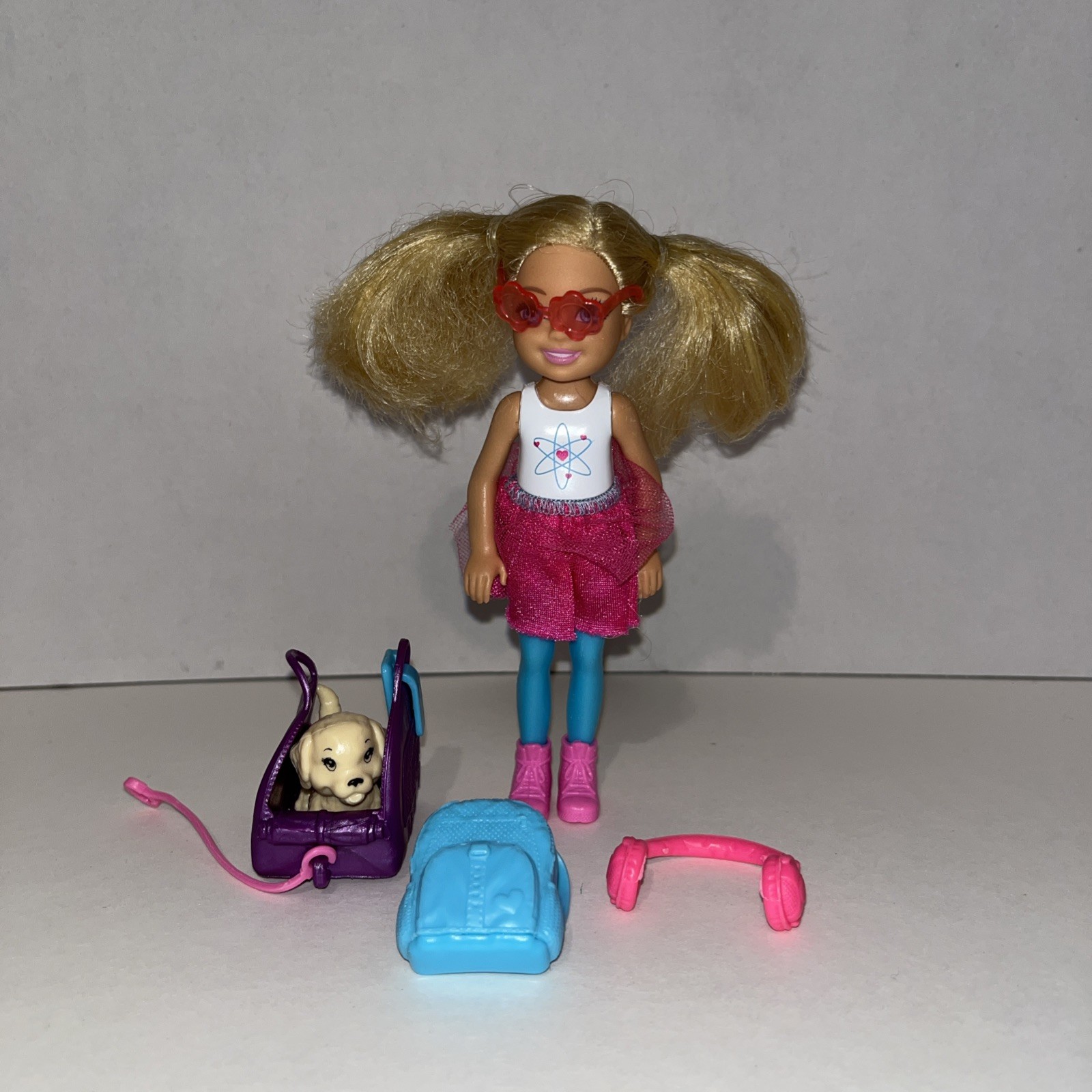 Barbie Chelsea Dream house Adventures 5” Doll ,Pet & Accessories (travel Chelsea