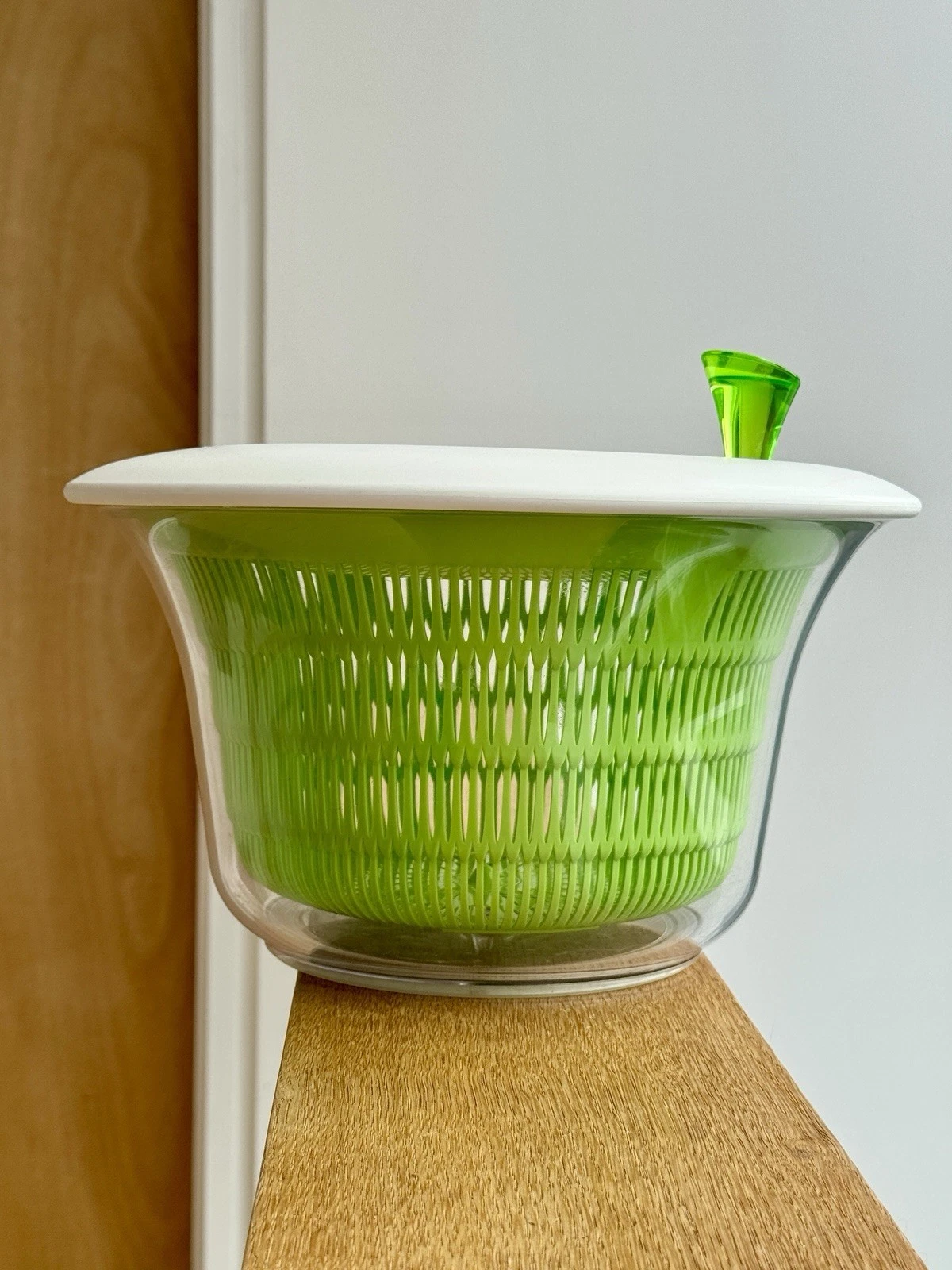 Guzzini Salad Spinner Lime Green Latina Acrylic X - Large Salad Spinner