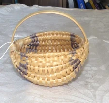 Small Amish Egg Gathering Basket