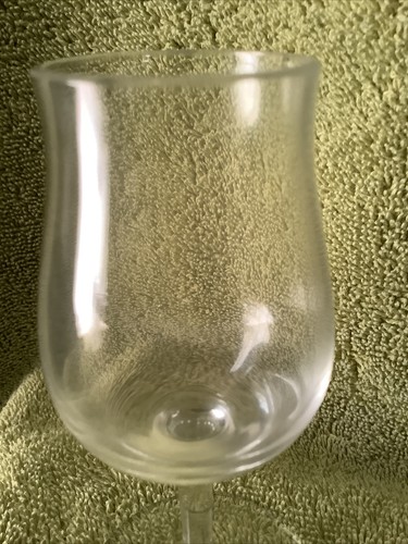 VIDRIO DE LICOR CON TALLOS EN FORMA DE PERA DE COLECCIÓN - Imagen 2 de 3