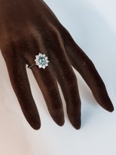 anello oro bianco 18 kt 750 con zirconi bianchi topazio azzurro 17 modello kate