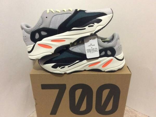 mens yeezy trainers uk