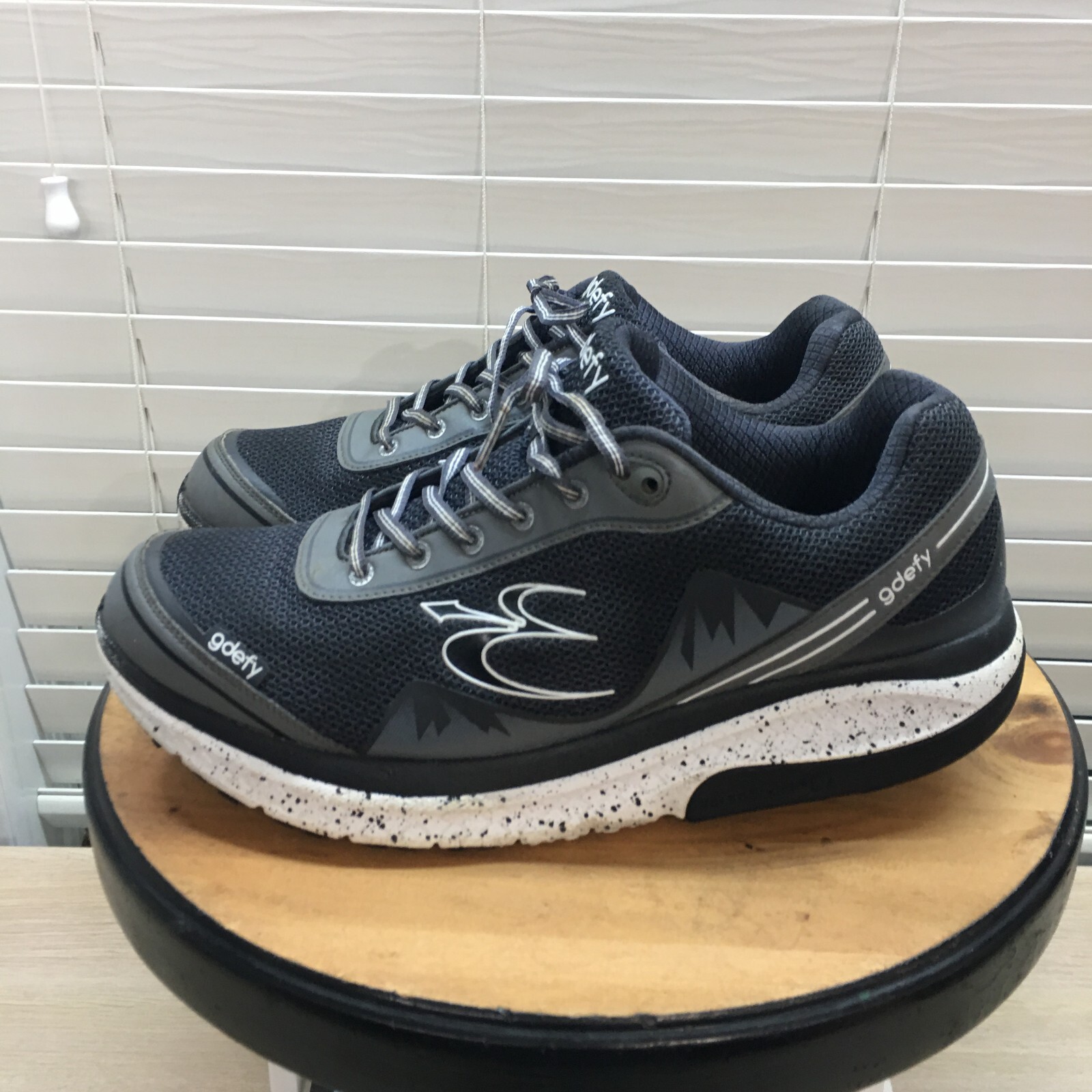 GDEFY Gravity Defyer Shoes Mens 14 Mighty Walk Athletic NO INSOLE TB9024MGS Gray eBay