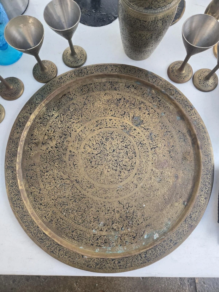 Juego de 8 cocteleras francesas marroquí vintage de latón y plata cepillada de 1900 Foto 4 de 4