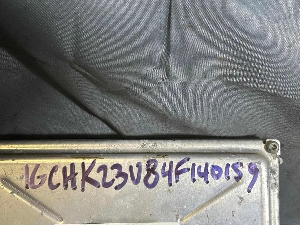 Fits 2004 Chevrolet Silverado 2500, ECU/ECM, OEM:12586242, VIN:1GCHK23U84F140159 Foto 3 de 4