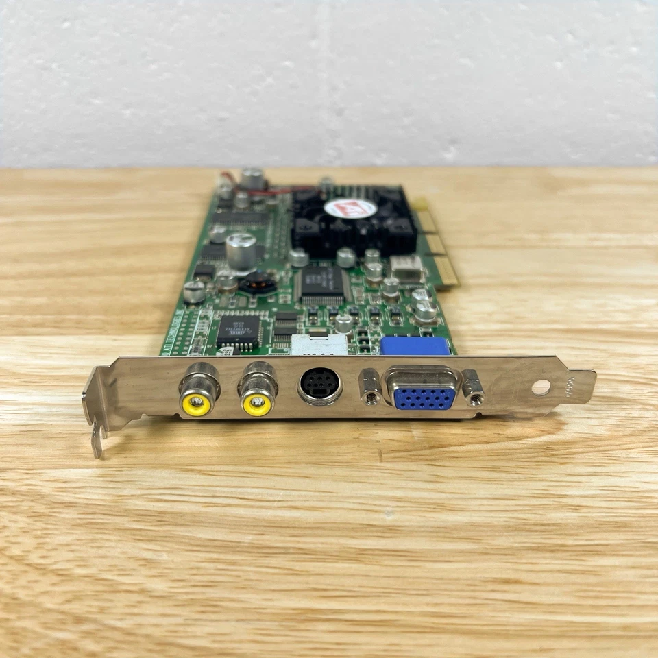 ATi Radeon R6 Rage Theater DDRF SD 64MB AGP Graphics Card GPU S-Video VGA Comp - Image 3 of 4